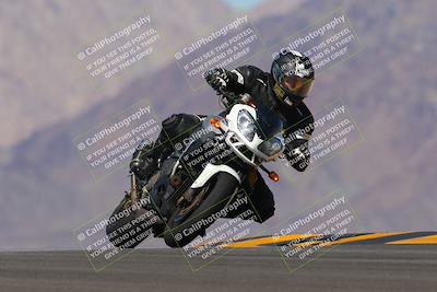 media/Oct-09-2022-SoCal Trackdays (Sun) [[95640aeeb6]]/Turn 9 (1pm)/